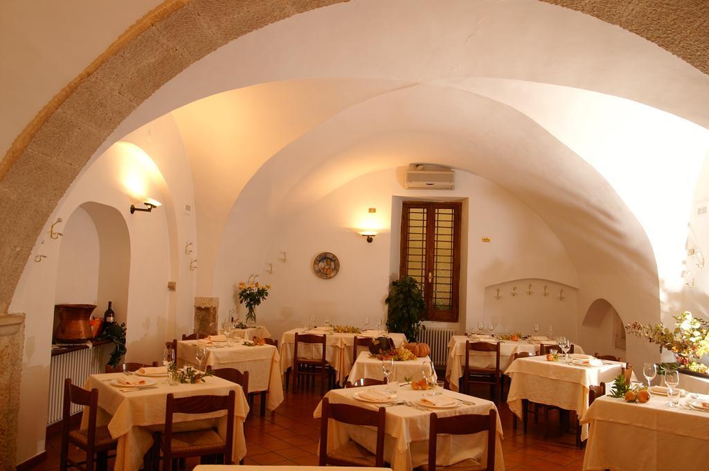 La Locanda Di Gino Σουλμόνα Εξωτερικό φωτογραφία