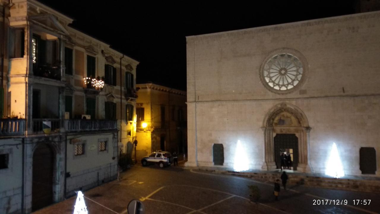La Locanda Di Gino Σουλμόνα Εξωτερικό φωτογραφία