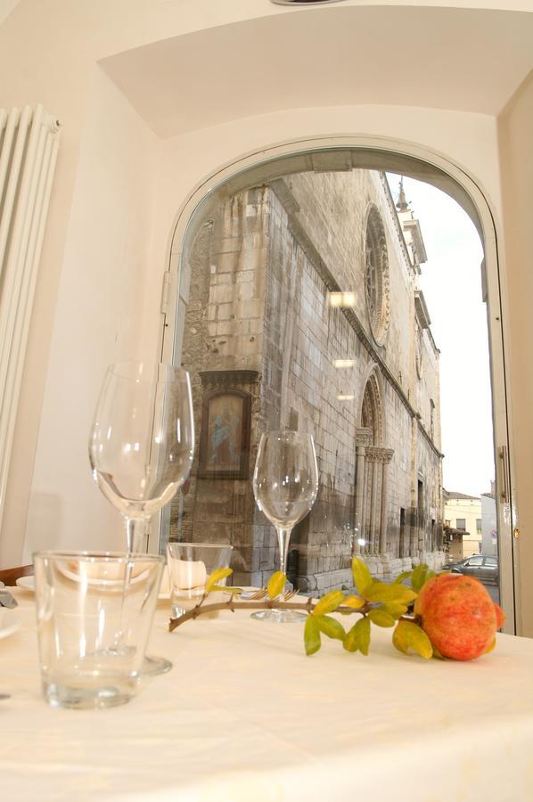 La Locanda Di Gino Σουλμόνα Εξωτερικό φωτογραφία